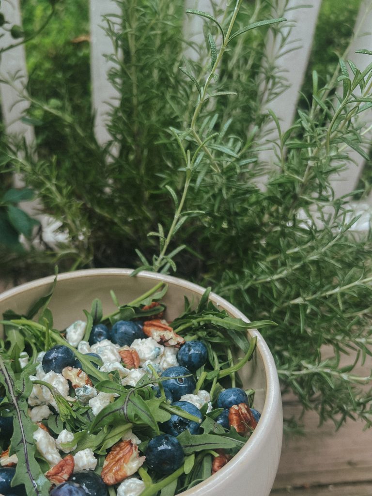 arugula blueberry salad
